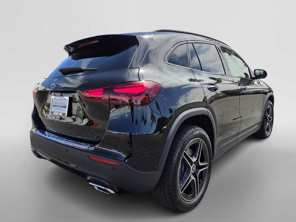 MERCEDES-BENZ GLA - 5