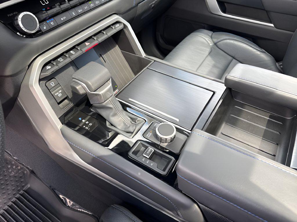 2025 Toyota TUNDRA PLATINUM thumbnail 19