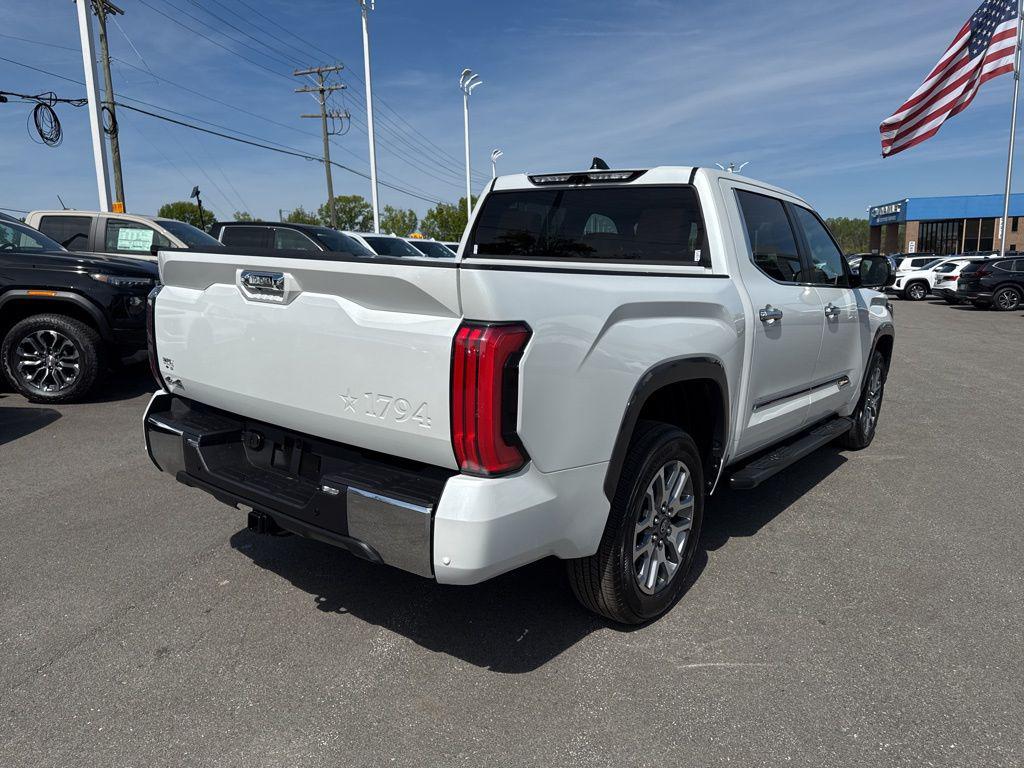 TOYOTA TUNDRA - 5