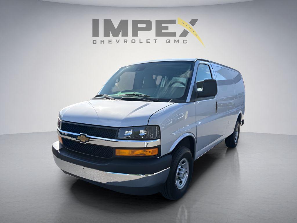 New 2026 Chevrolet Express 2500 LT