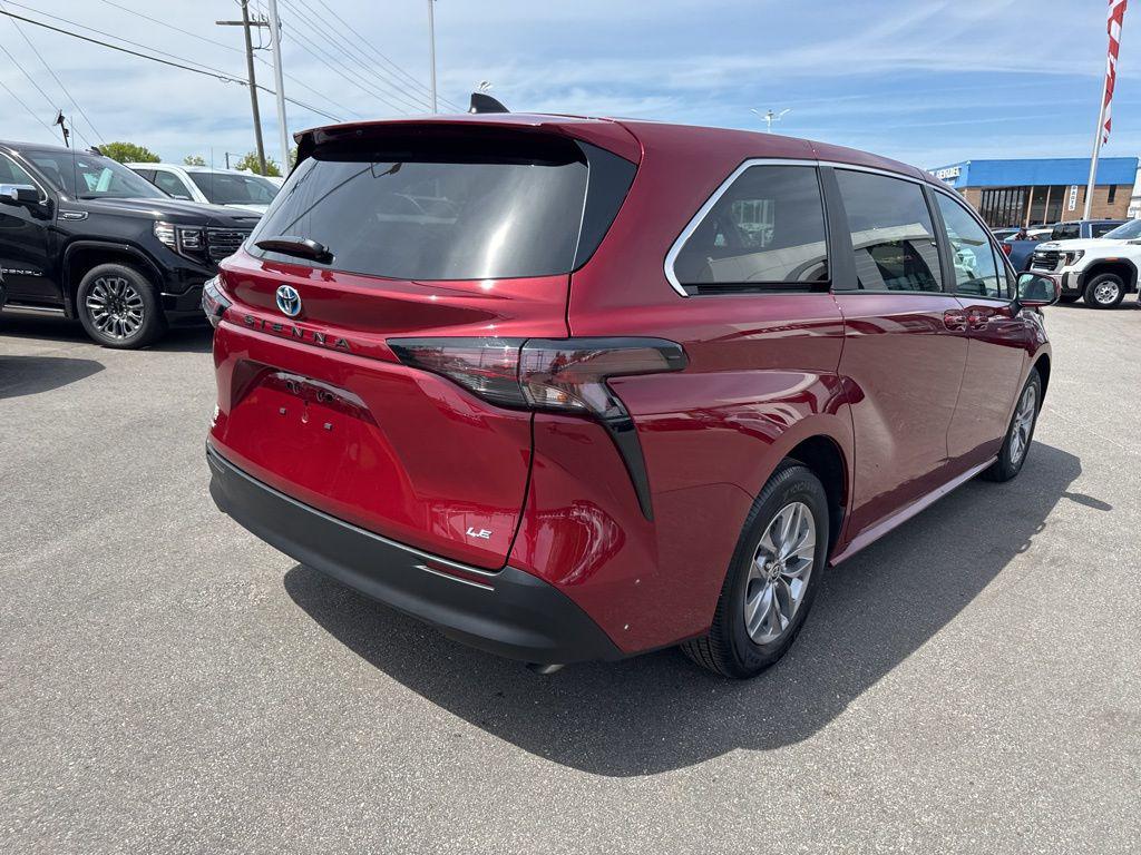 TOYOTA SIENNA - 5