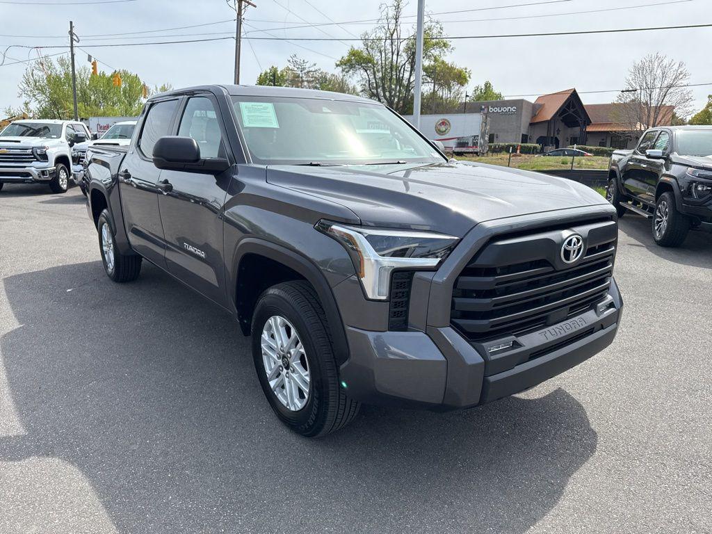 TOYOTA TUNDRA - 7