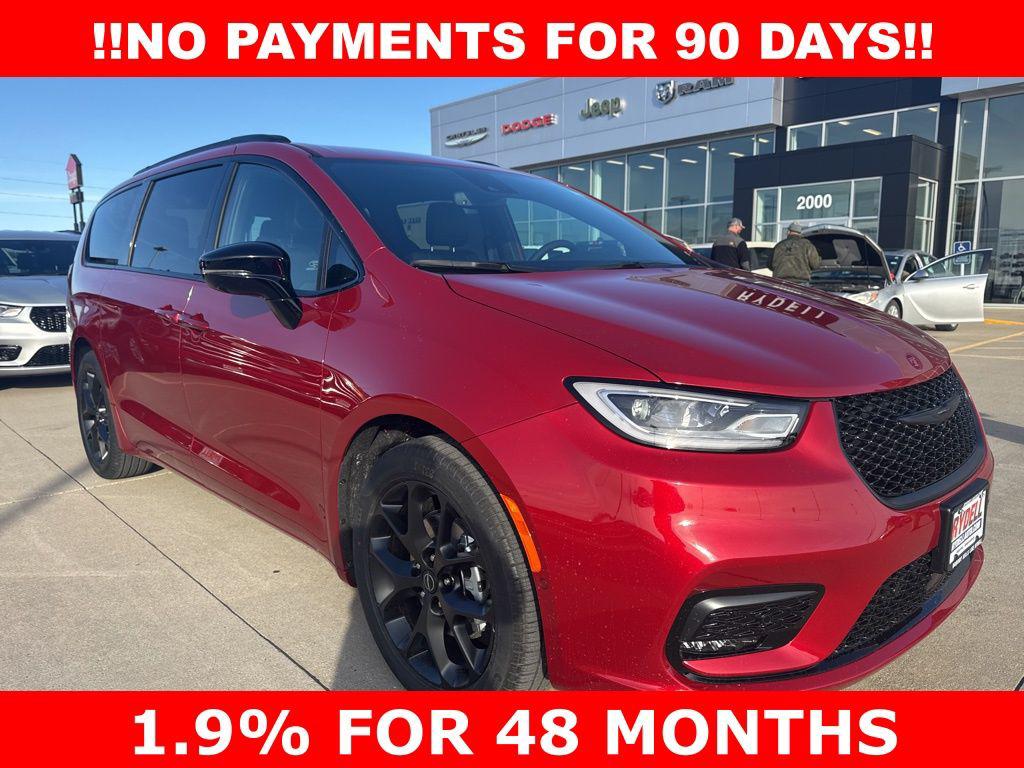 New 2026 Chrysler Pacifica L