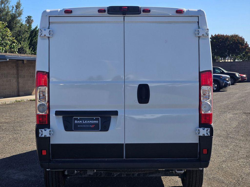 صورة 8 لـ 2025 RAM PROMASTER 2500 BASE