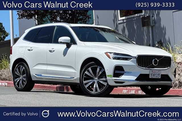 2023 Volvo XC60 PLUS — фото 1