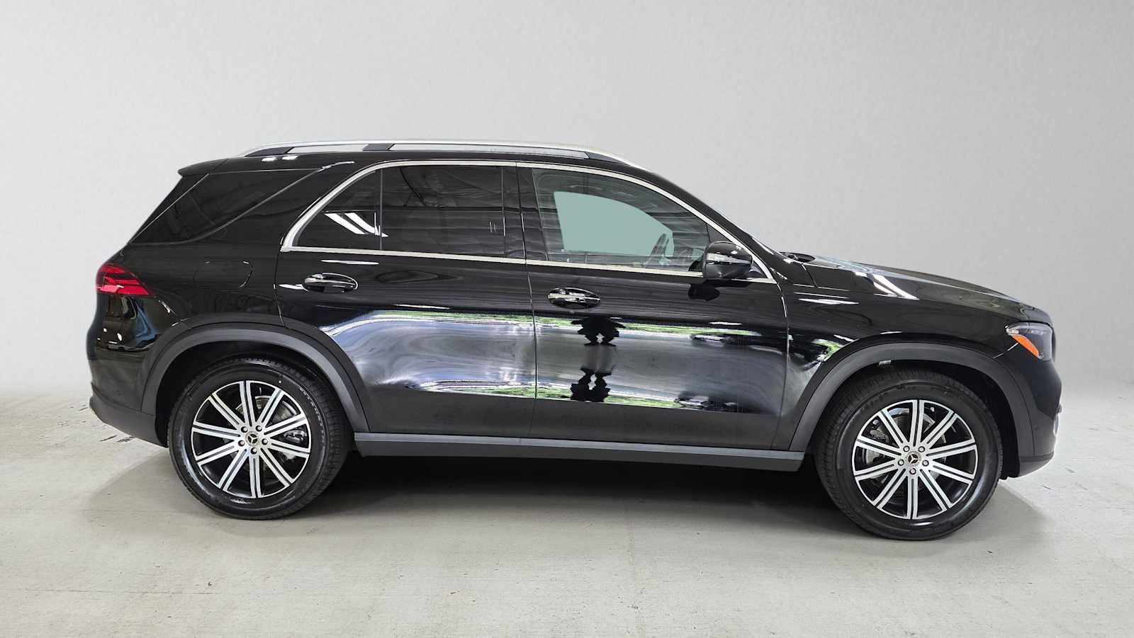 2026 Mercedes-BENZ GLE — фото 2