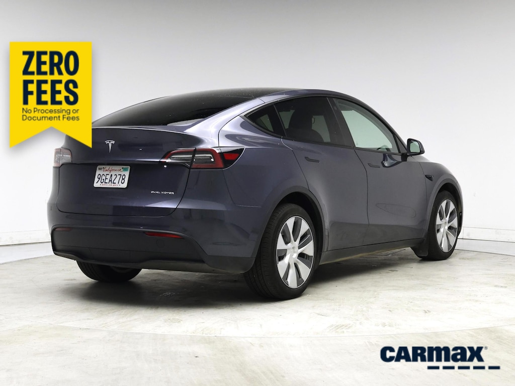 TESLA MODEL Y LONG RANGE - 10