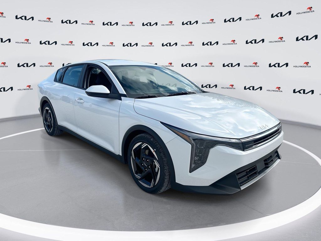 New 2026 Kia K4 EX