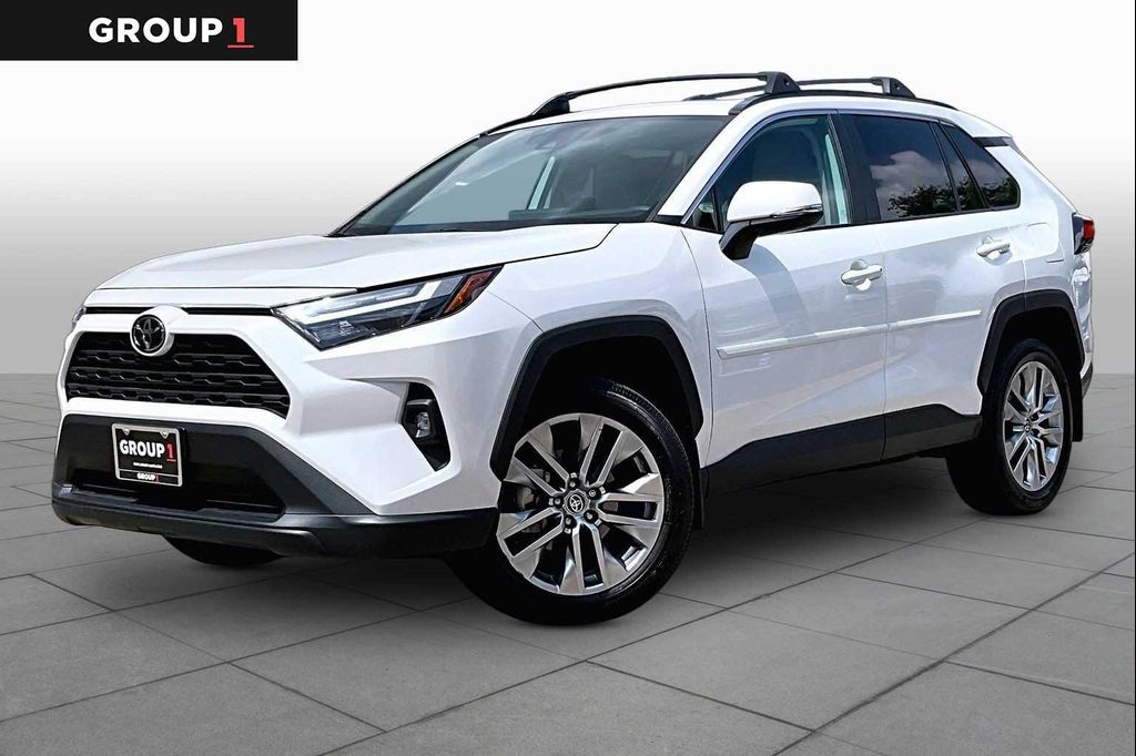 TOYOTA RAV4 - 1