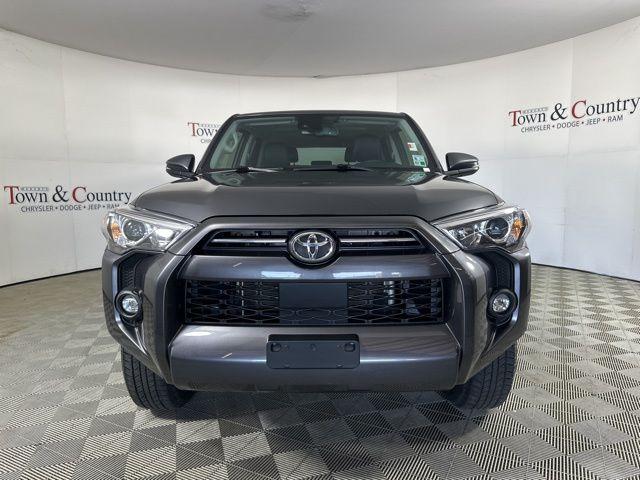 TOYOTA 4RUNNER - 2