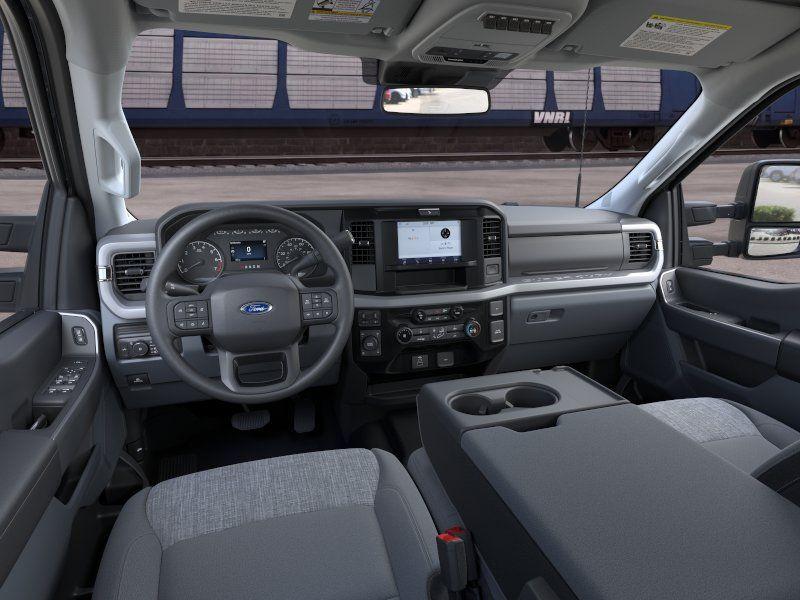2026 FORD F-350 XLT — фото 9