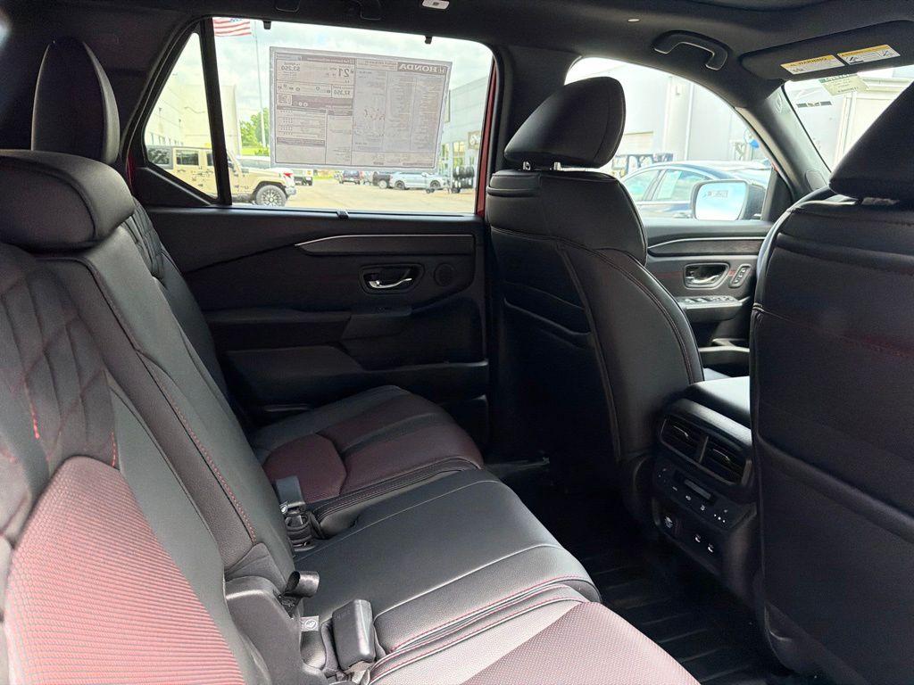 2026 Honda PILOT BLACK EDITION — миниатюра 12