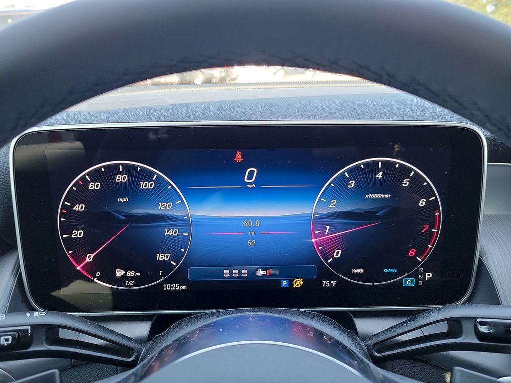 2026 Mercedes-BENZ GLC — миниатюра 20