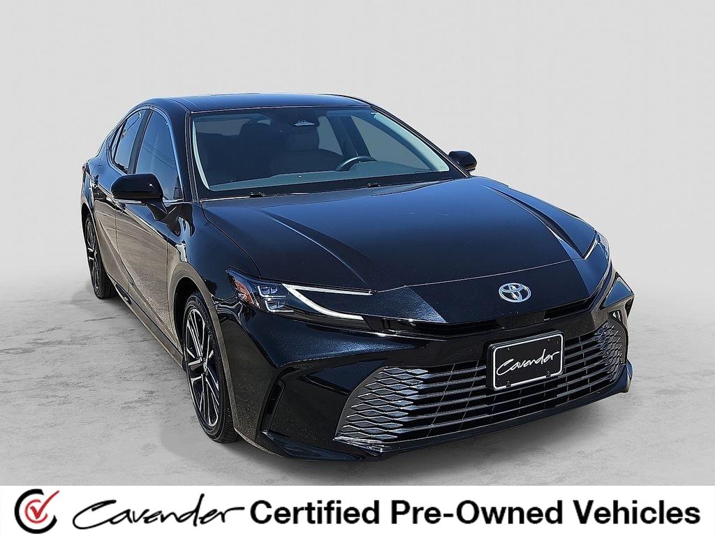 TOYOTA CAMRY XLE - 1