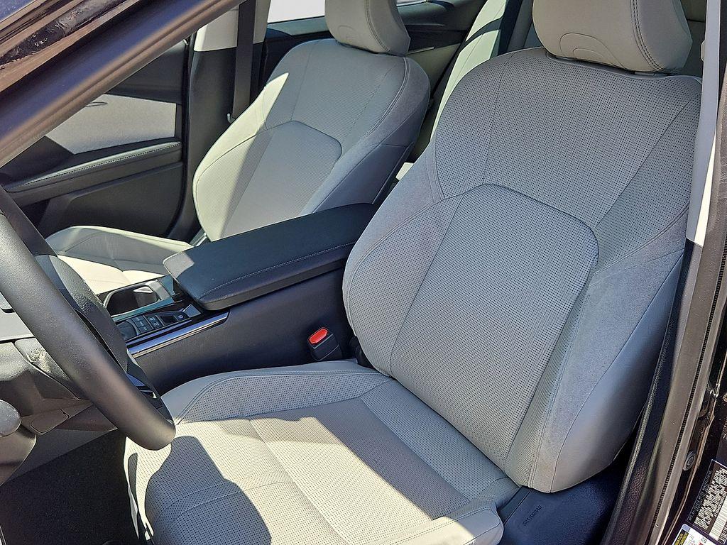 2025 Toyota CAMRY XLE — миниатюра 16
