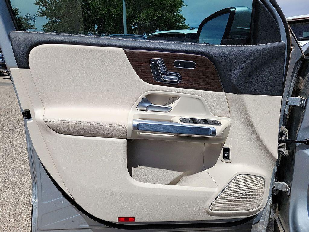 صورة مصغرة 15 لـ 2025 Mercedes-BENZ GLB