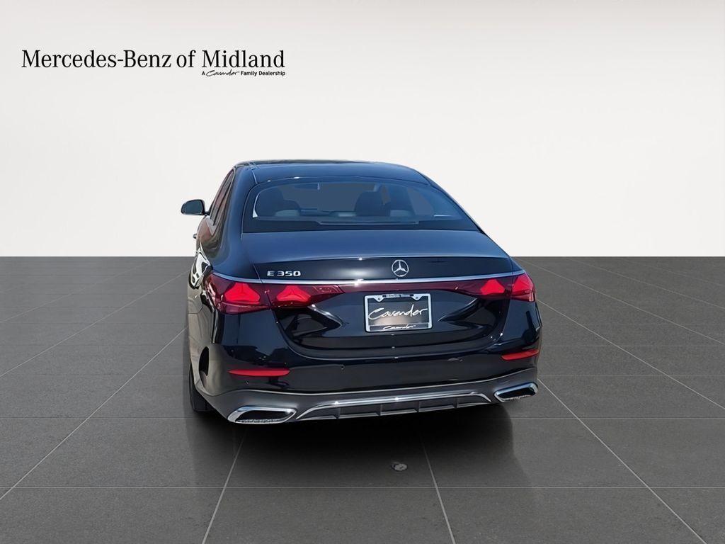 MERCEDES-BENZ E-CLASS - 7