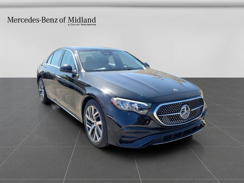 MERCEDES-BENZ E-CLASS - 1