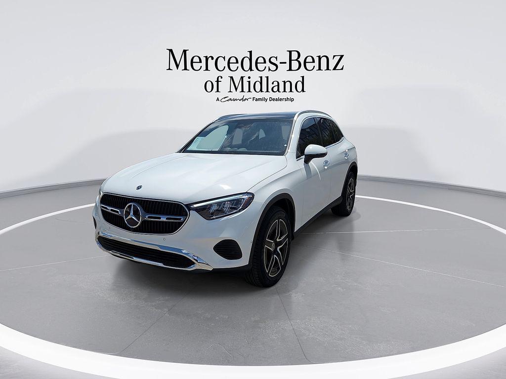 2026 Mercedes-BENZ GLC — фото 4