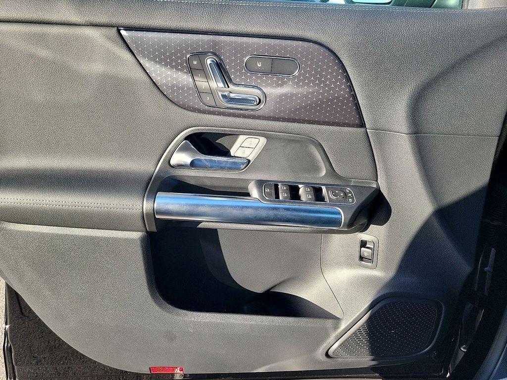 2026 Mercedes-BENZ GLA 缩略图 15