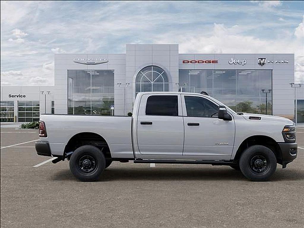 2026 RAM 2500 TRADESMAN thumbnail 23
