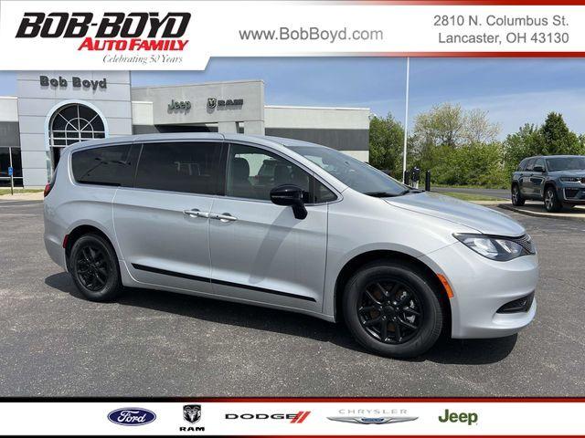 New 2026 Chrysler Voyager LX