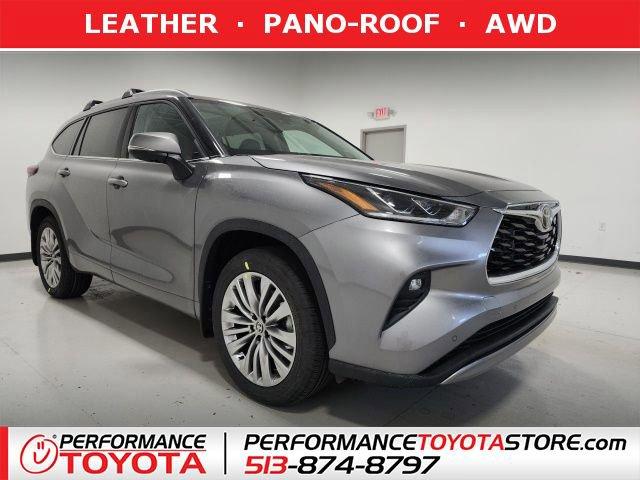 New 2026 Toyota Highlander Platinum