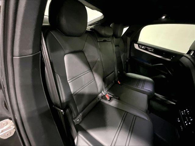 صورة مصغرة 30 لـ 2026 Porsche CAYENNE CAYENNE S E-HYBRID