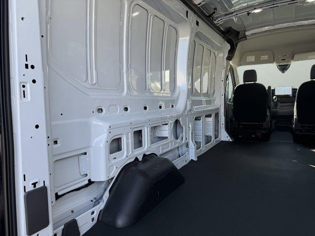 2026 FORD TRANSIT-250 148 WB MEDIUM ROOF CARGO — фото 8