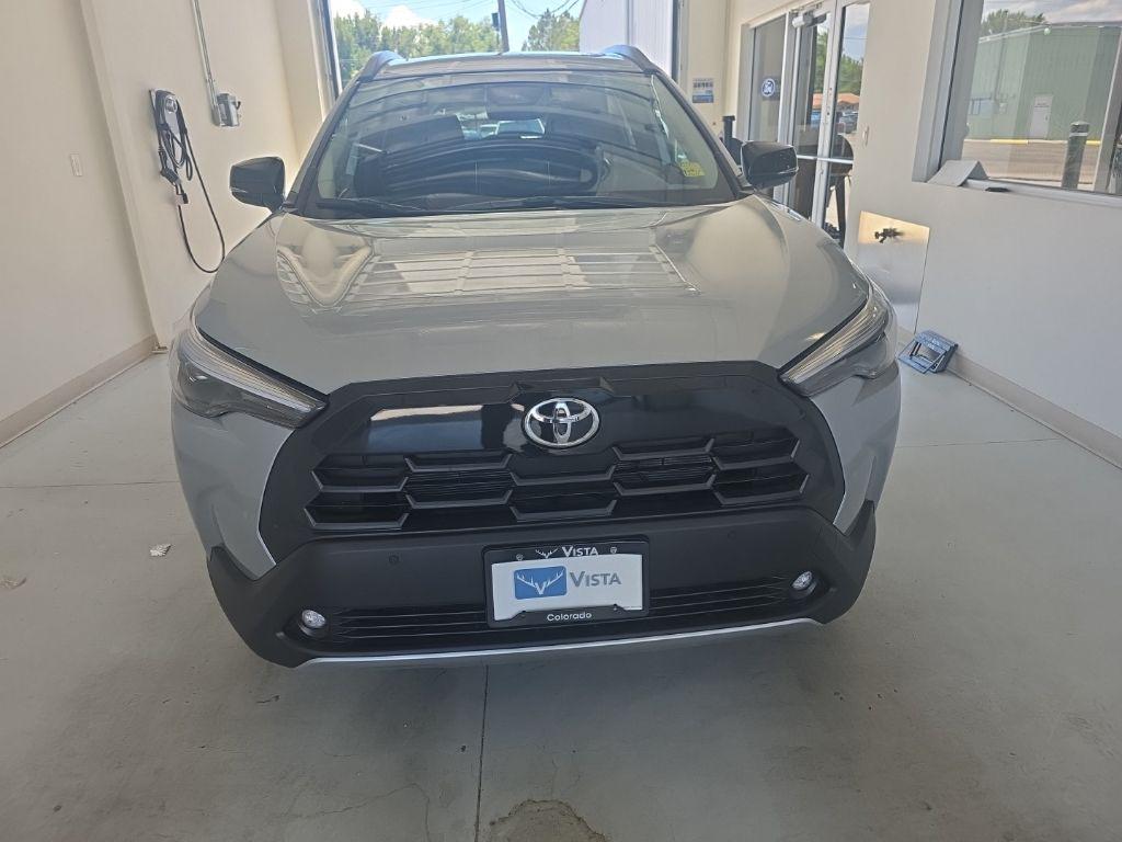 2026 Toyota COROLLA CROSS XLE 照片 2