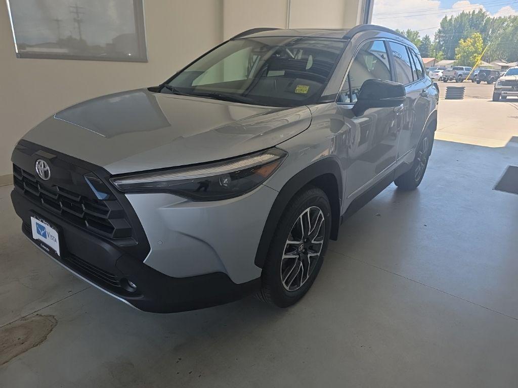 2026 Toyota COROLLA CROSS XLE 照片 3