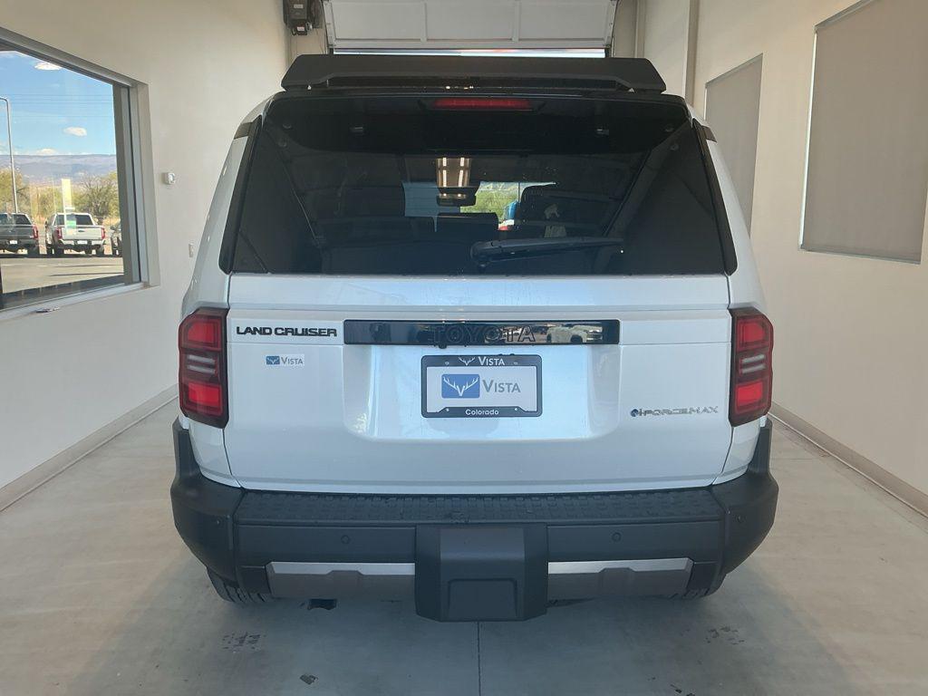 TOYOTA LAND CRUISER - 5