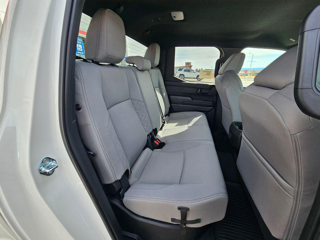 صورة مصغرة 25 لـ 2026 Toyota TACOMA SR5