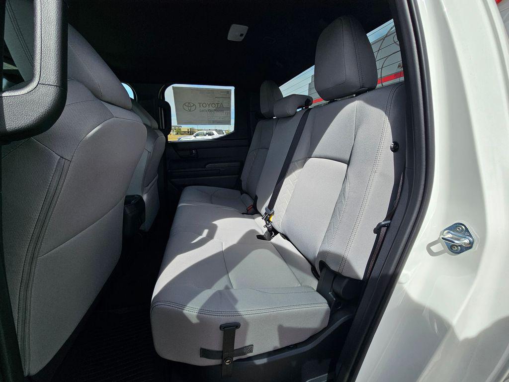 صورة مصغرة 19 لـ 2026 Toyota TACOMA SR5