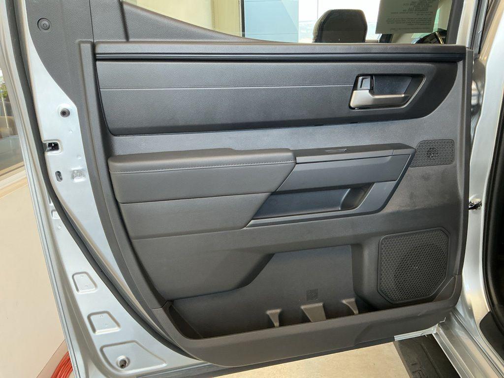 2026 Toyota TUNDRA SR5 — миниатюра 23