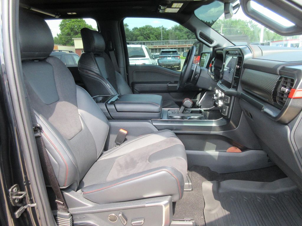 FORD F-150 RAPTOR - 7