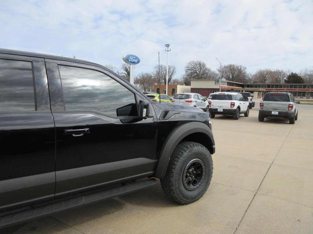 FORD F-150 RAPTOR - 3