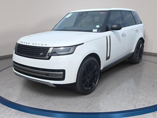 New 2026 Land Rover Range Rover P530 SE