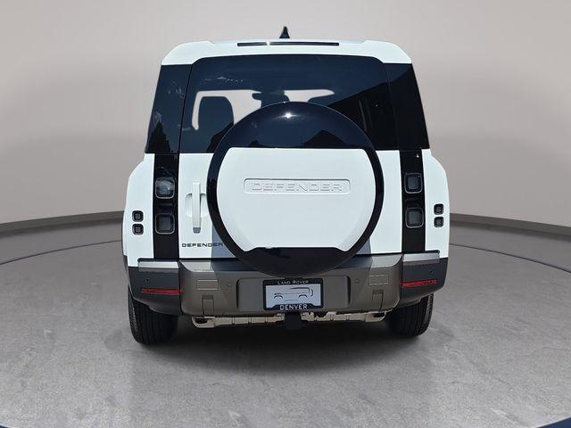 صورة 6 لـ 2026 LAND Rover DEFENDER P300 S