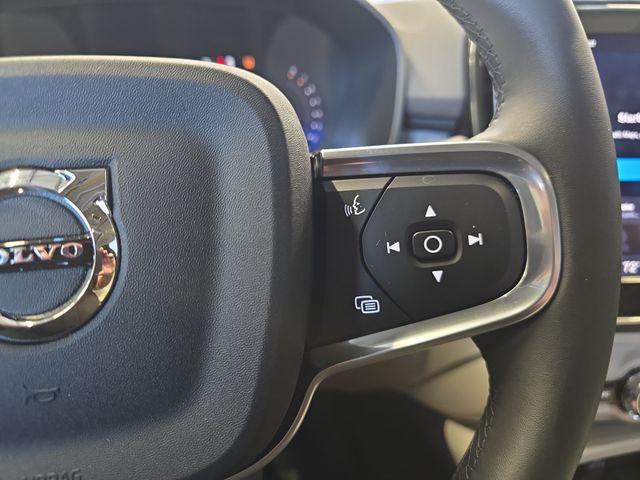 2026 Volvo XC40 B5 ULTRA — фото 21