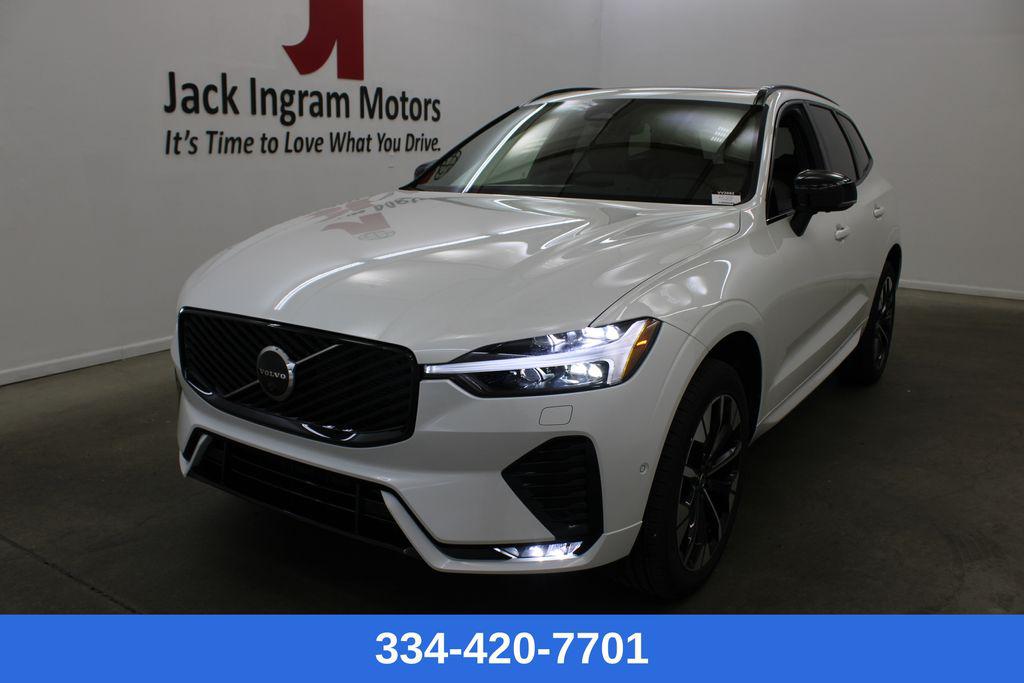 New 2026 Volvo XC60 B5 Plus