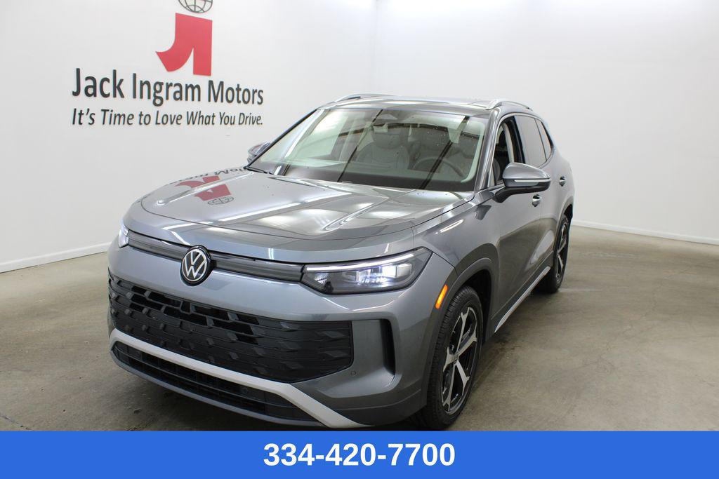 New 2026 Volkswagen Tiguan 2.0T SE