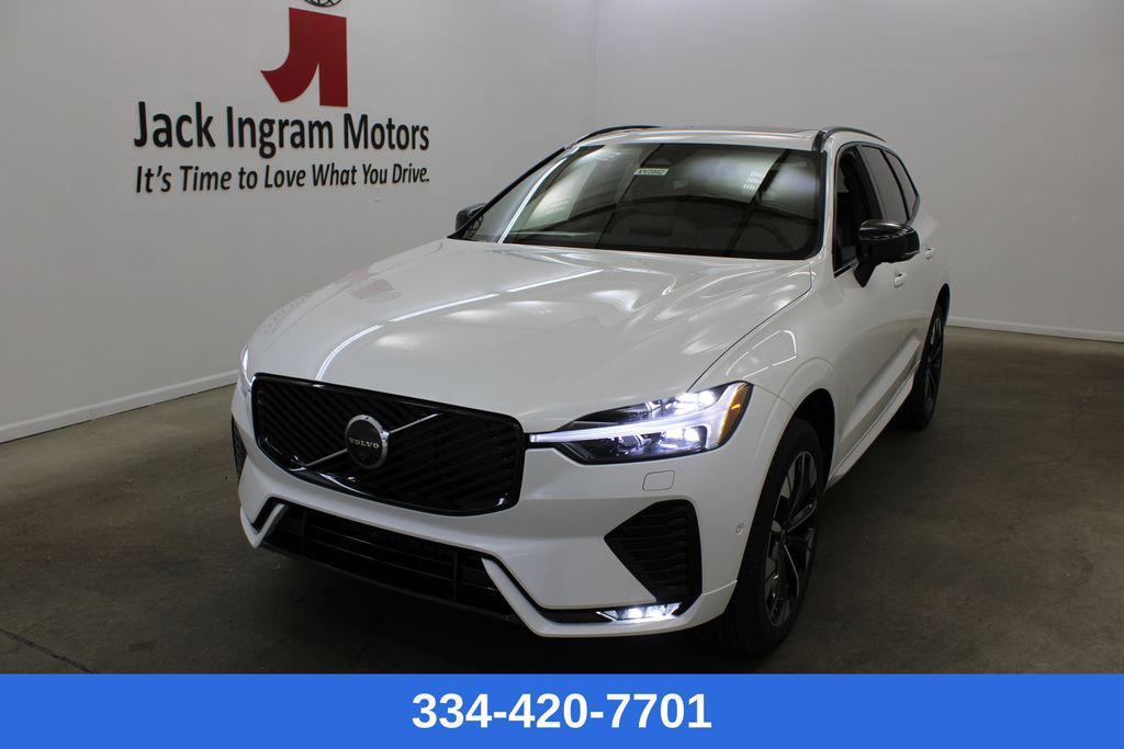 New 2026 Volvo XC60 B5 Plus