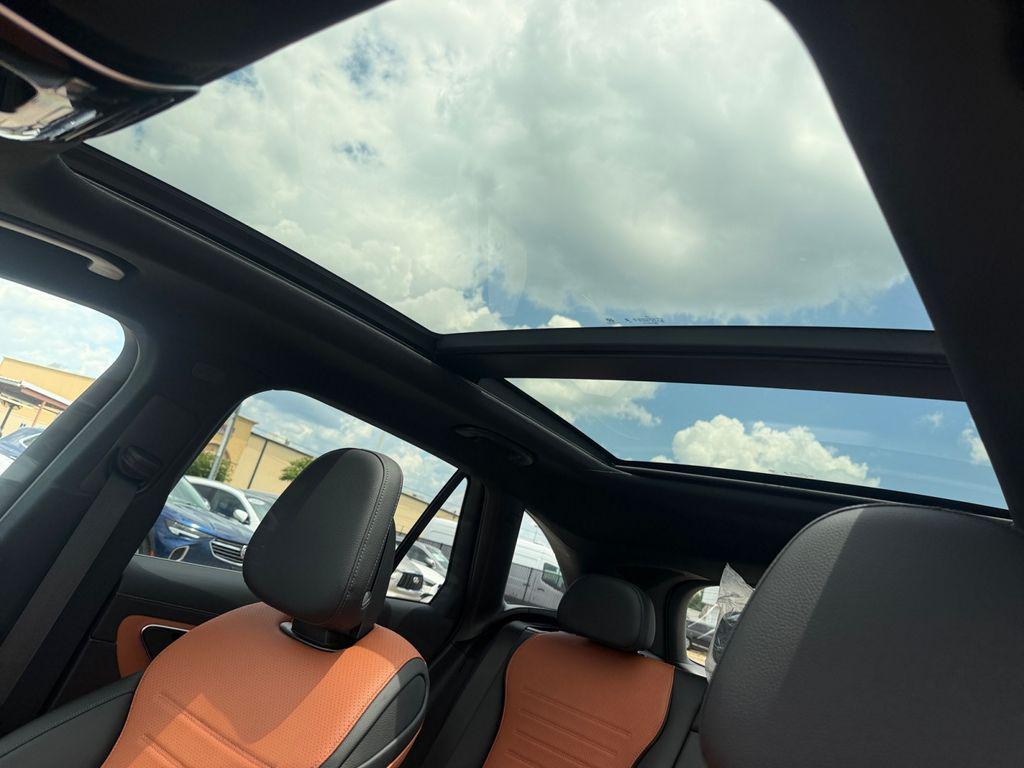 صورة مصغرة 17 لـ 2026 Mercedes-BENZ GLC