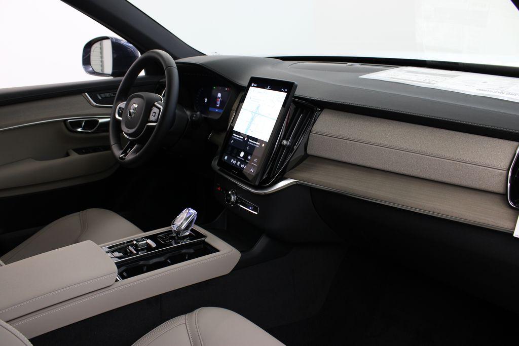 2026 Volvo XC90 PLUS, B6 AWD GAS (MILD HYBRID), GASOLINE, BRI — миниатюра 27