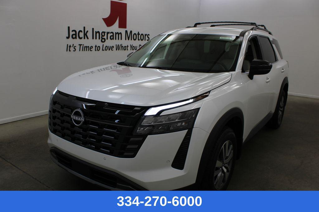 New 2026 Nissan Pathfinder SL