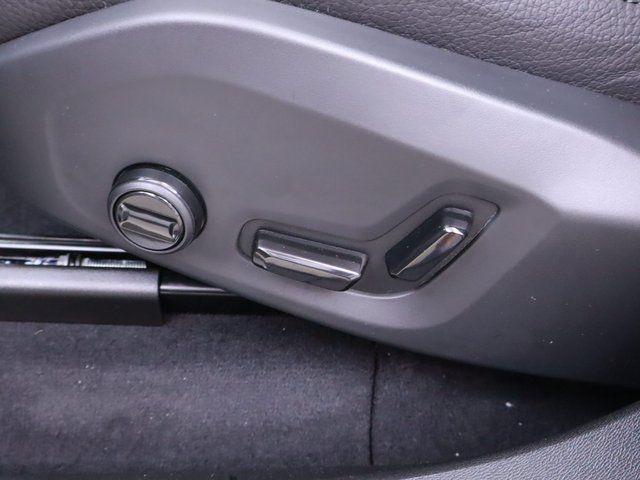 2025 Volvo XC60 PLUG-IN HYBRID PLUS 缩略图 13