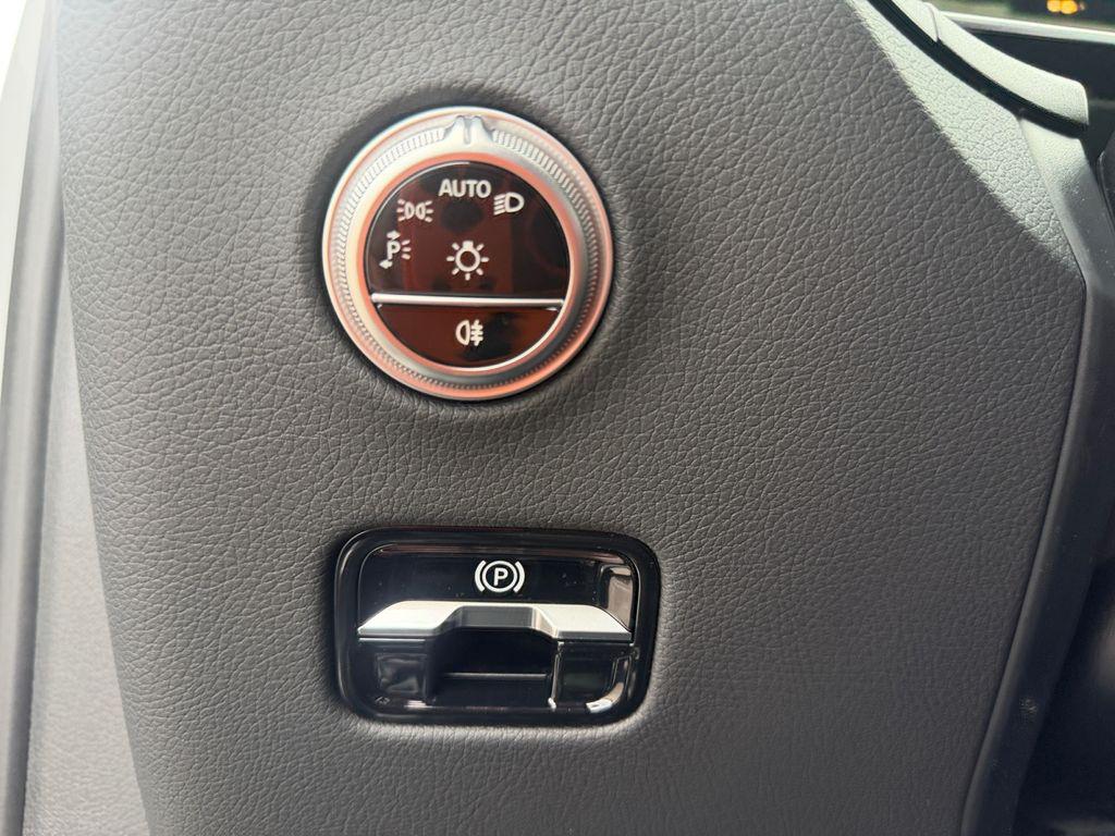 2026 Mercedes-BENZ GLC 缩略图 23