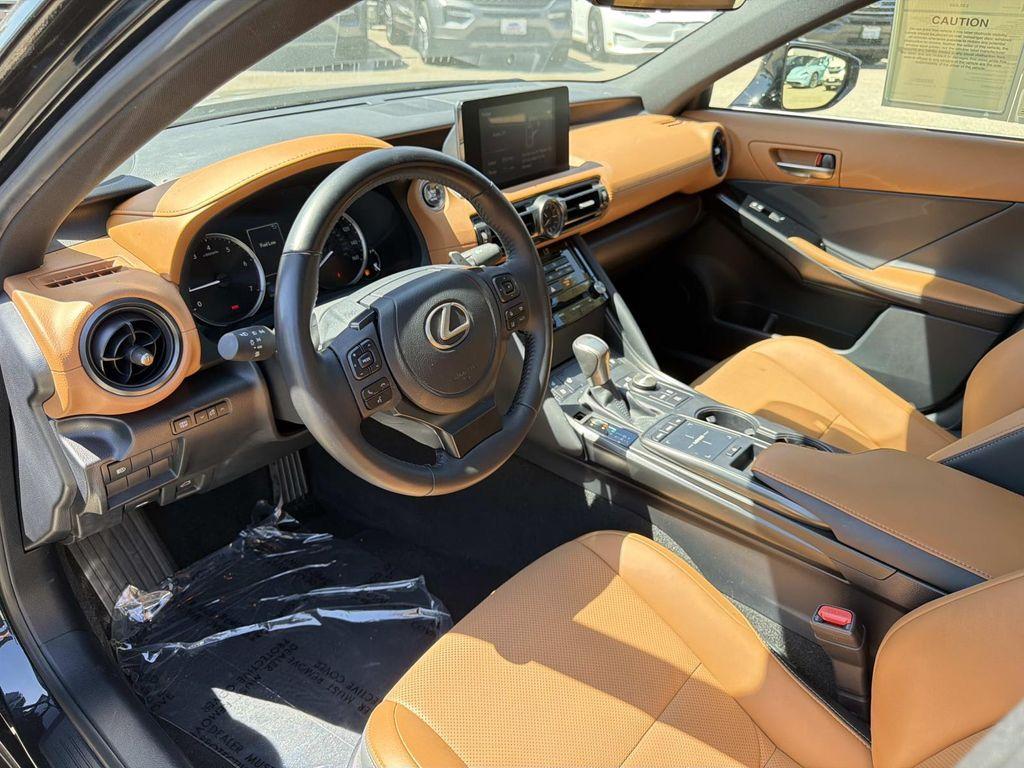2023 Lexus IS 300 BASE — миниатюра 14