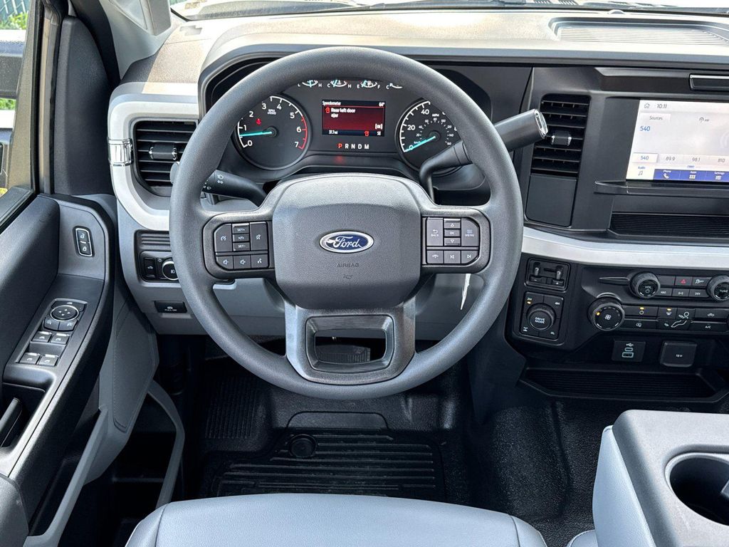 صورة مصغرة 14 لـ 2026 FORD F-250 XL